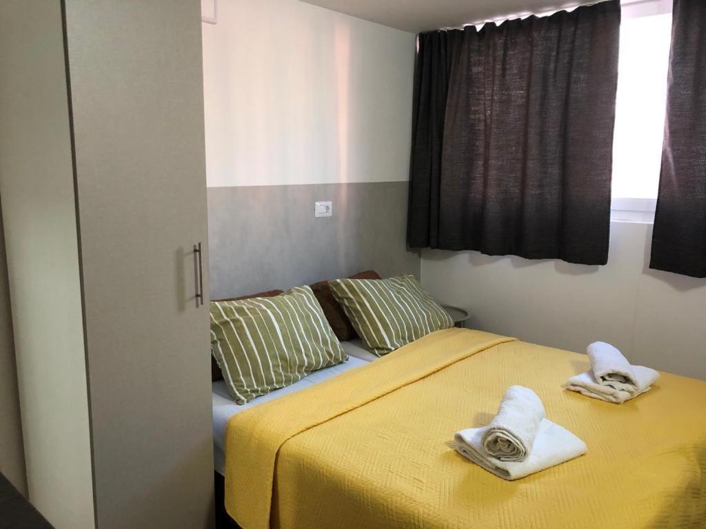 Apartmani Roza Pula Exterior photo
